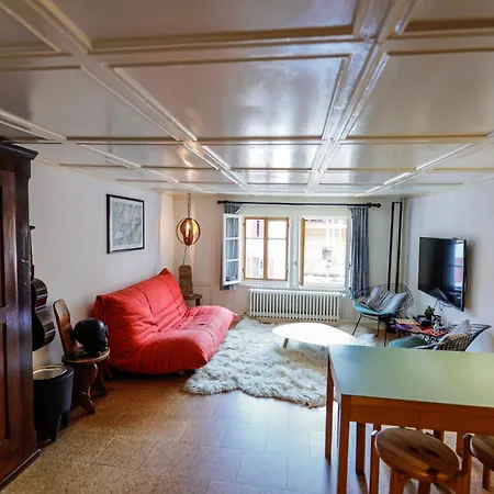 Apartment Heimatkunst 02, Klassisches Walliser Chalet, Teilrenoviert, Zentral Leukerbad