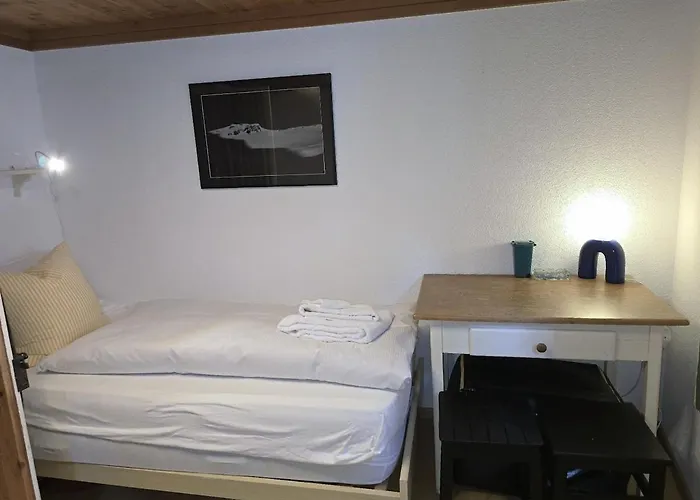 Heimatkunst 02, Klassisches Walliser Chalet, Teilrenoviert, Zentral