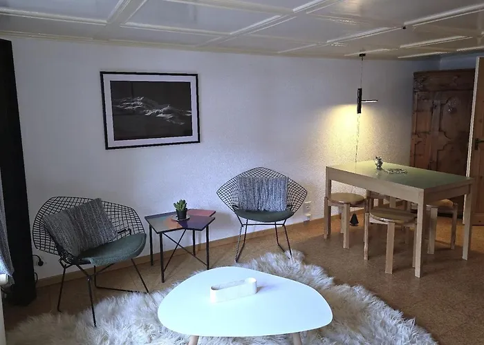 Heimatkunst 02, Klassisches Walliser Chalet, Teilrenoviert, Zentral Leukerbad